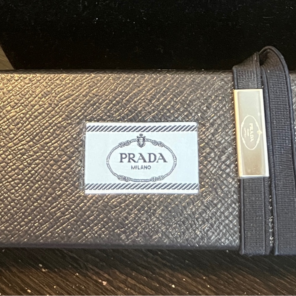 Prada Silver-Tone Chunky Link Necklace with Signature Tag - Picture 9 of 10